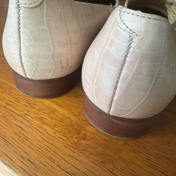 Jack Rogers Beige Croc-Embossed Loafers - Picture 4 of 5